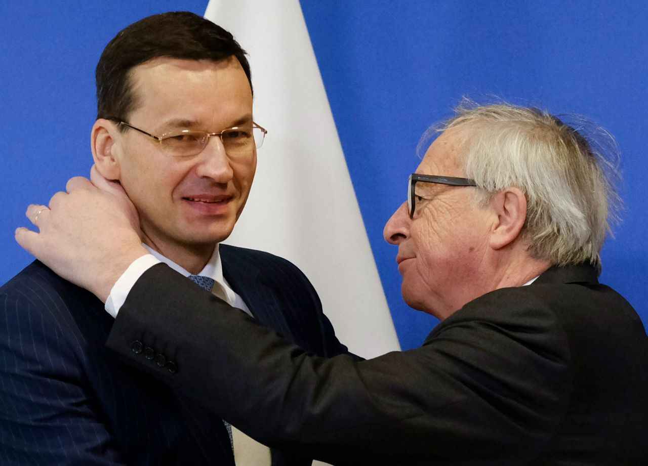 Mateusz Morawiecki chce rozmawiać z Jean-Claude'm Junckerem. Spotkanie w środę