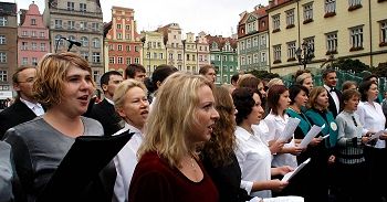 Ponad 200 wrocławian odśpiewało "Gaudeamus igitur"
