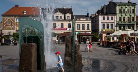Inowrocław. Uroczyste otwarcie pięciu pasków farby