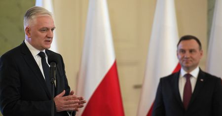 Andrzej Duda w ogniu krytyki ws. Rosji. Jarosław Gowin: ataki części opozycji to uleganie rosyjskiej prowokacji