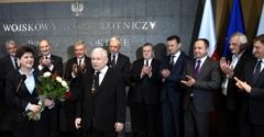 Są granice tworzenia równoległej rzeczywistości przez polityków? Feta po powrocie Szydło z Brukseli pokazuje, że nie