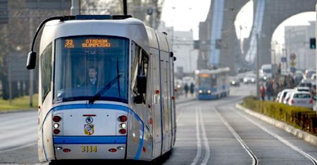 Wrocław. Groził śmiercią pasażerom. W ręce miał nóż