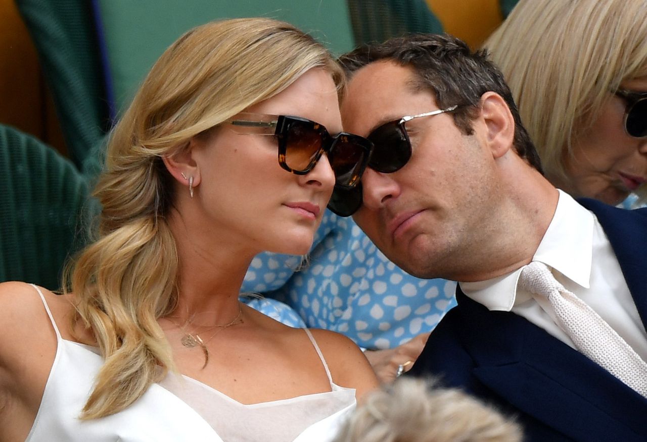 Jude Law z młodą żoną na Wimbledonie. Pobrali się dwa miesiące temu