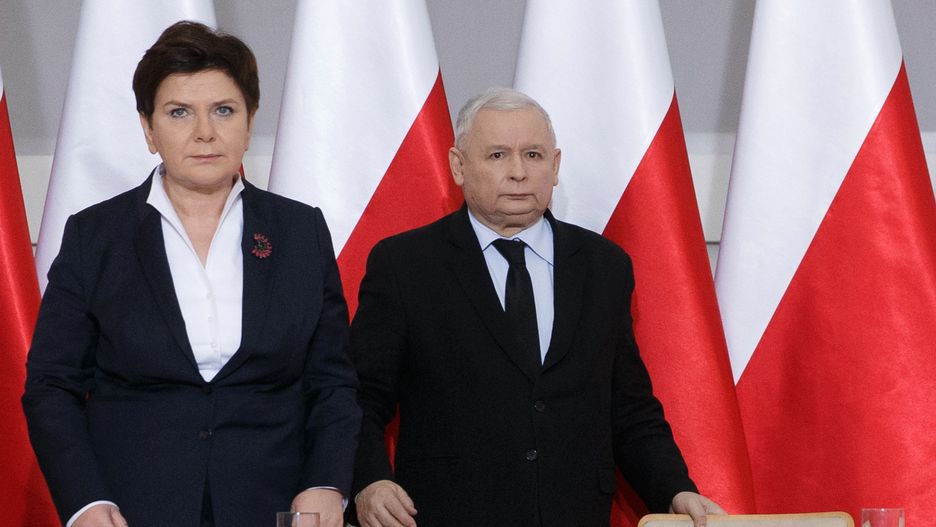 Jarosław Kaczyński zastąpi Beatę Szydło na stanowisku premiera? Takie rewelacje przynosi tygodnik "Sieci".