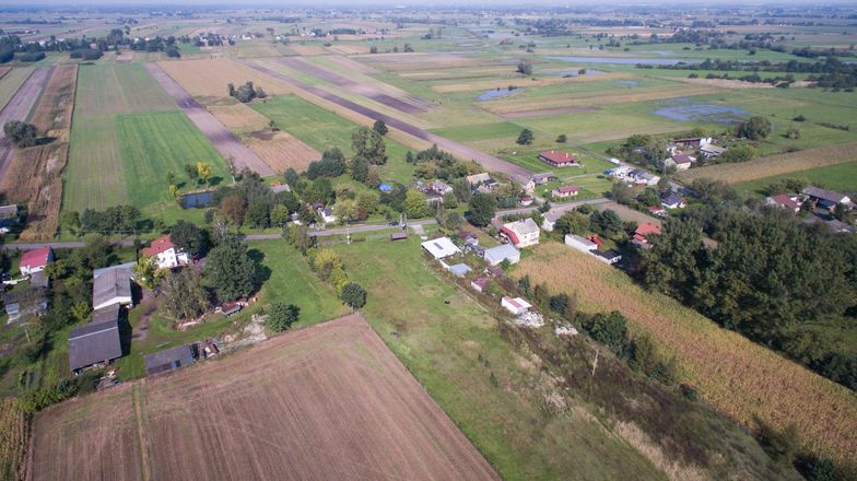 Do końca października potrwają konsultacje ws. wymagań technicznych i operacyjnych nowego lotniska. 