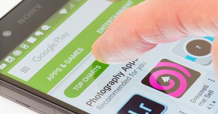 Fałszywe aplikacje zalewają Google Play. Każdy może taką stworzyć