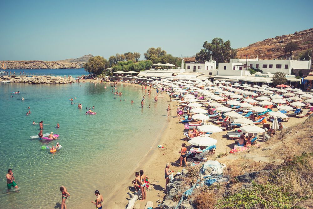 Rodos przyciąga pięknymi plażami 