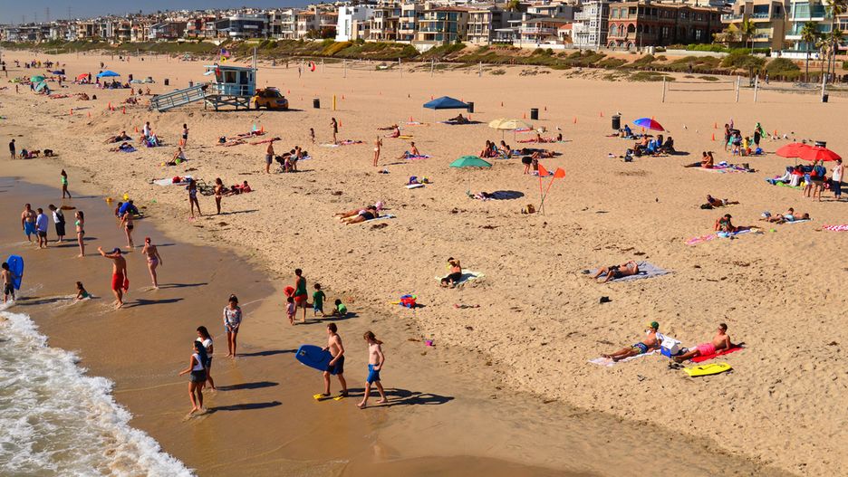 "Miasto Aniołów" zamierza przygotować dodatkowe wytyczne dotyczące korzystania z plaż (zdjęcie poglądowe)