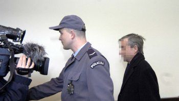 Były dyrygent wchodzi na rozprawę apelacyjną