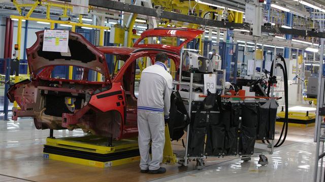 Fabryka samochodów. 