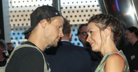 Sebastian Fabijański wprowadził się do Olgi Bołądź. Miłość kwitnie?