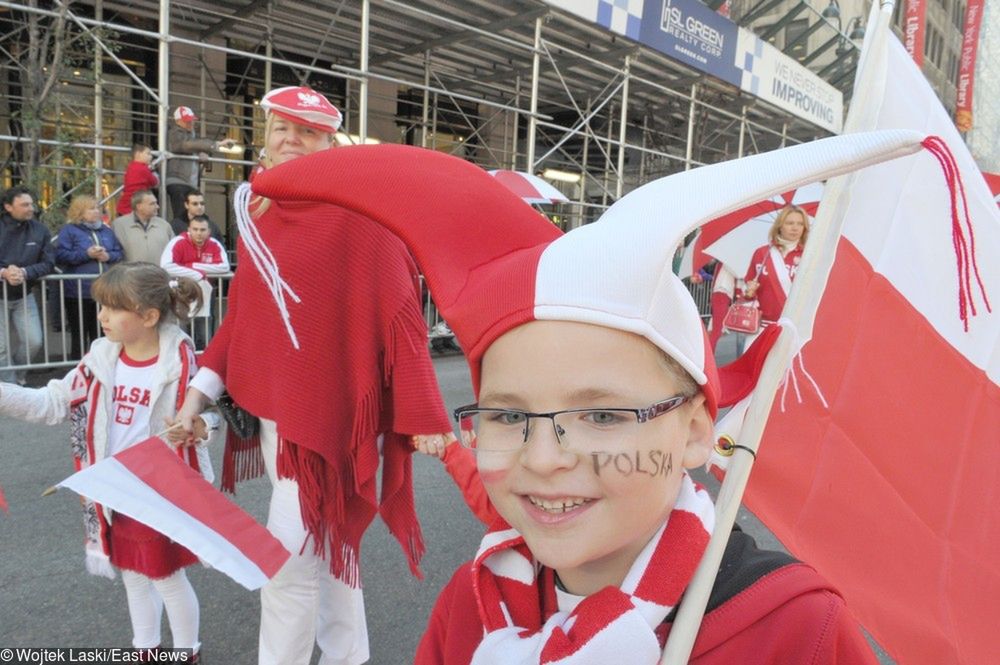 Nie tylko w Dzień Flagi. Barwy narodowe można eksponować przez cały rok, ale trzeba pamiętać o zasadach