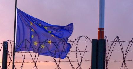 Jean-Claude Juncker zwołuje szefów rządów. Nieformalny szczyt ws. uchodźców