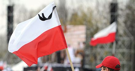 Cały czas przekazywana jest pomoc dla rodzin ofiar katastrofy