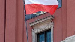 Uroczyste podniesienie flagi polskiej na Wieżę Zegarową Zamku Królewskiego