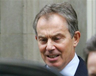 Tony Blair popularniejszy w USA niż w Wielkiej Brytanii