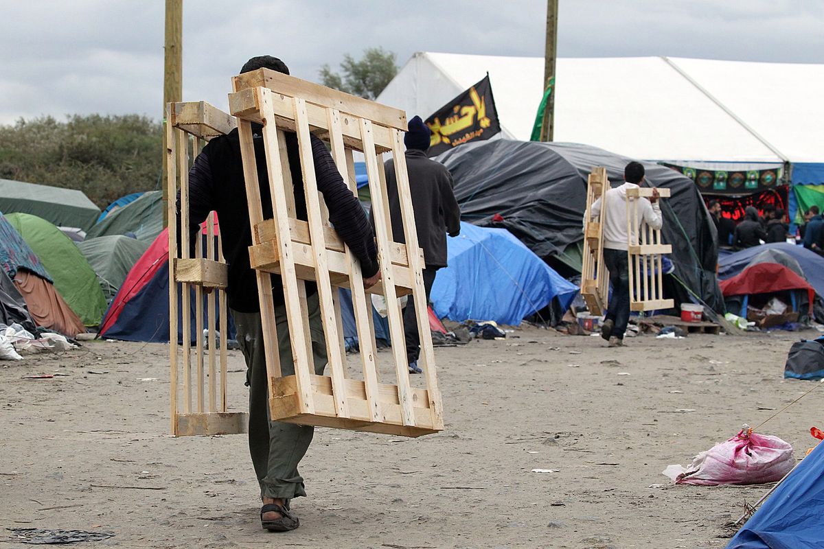 Sąd nakazał władzom zatroszczyć się o migrantów w Calais