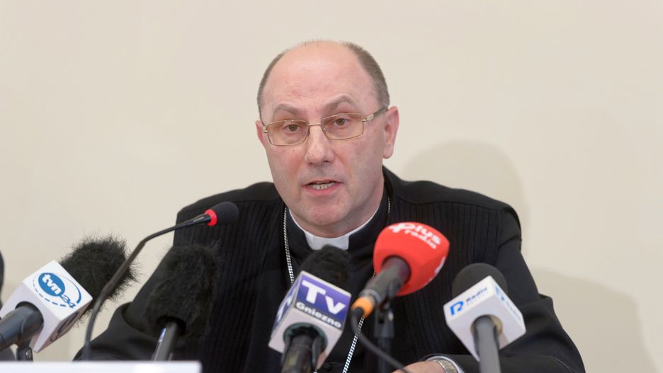 Prymas polski abp Wojciech Polak twierdzi, że niektórzy polscy biskupi stale proszą o wybaczenie ws. pedofilii