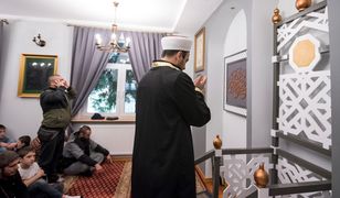 Muzułmanie dyskutują o islamofobii Polaków. Ekstremiści nakręcają spiralę emocji