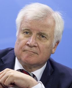 Szef MSW: Koniec obcych wpływów na meczety w RFN