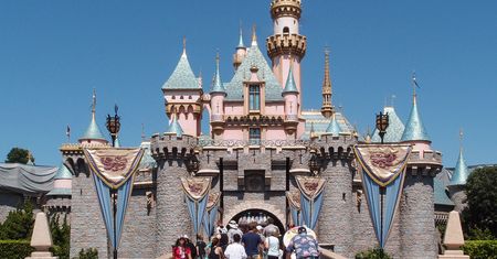 Disneyland na Florydzie chce mieć polską świecącą ścieżkę rowerową