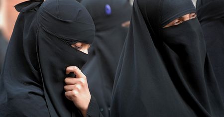 Mocna opinia politologa. "Niemcy kapitulują przed islamem"