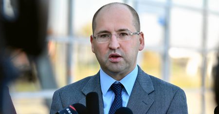 Adam Bielan: "Nie ma powodów do dymisji prezesa NBP"