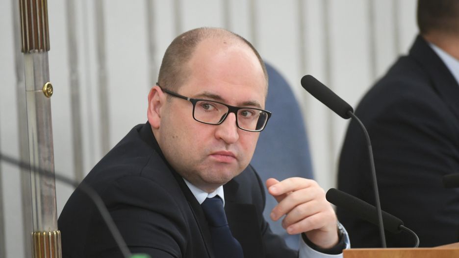 Adam Bielan przypomina starania PiS w kwestii walki z pedofilią