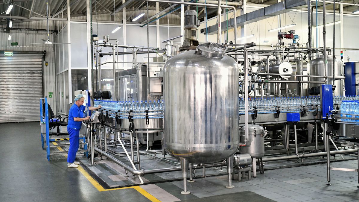 Rozlewnia wody "Staropolanka".