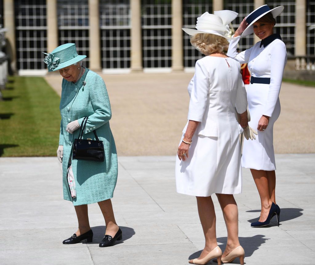 Melania Trump przyjechała wraz z mężem do Londynu, gdzie spotkała się z księżną Camillą i królową Elżbietą 