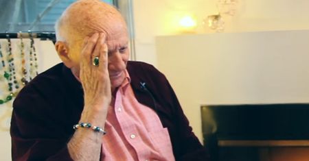 Przez 90 lat ukrywał, że jest gejem. W końcu powiedział prawdę
