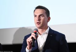 Poseł Adam Szłapka donosi na TVP. "Nielegalne finansowanie PiS i kampanii wyborczej partii"