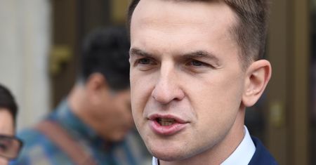Marek Suski skarży na Adama Szłapkę. Poszło o kampanię billboardową