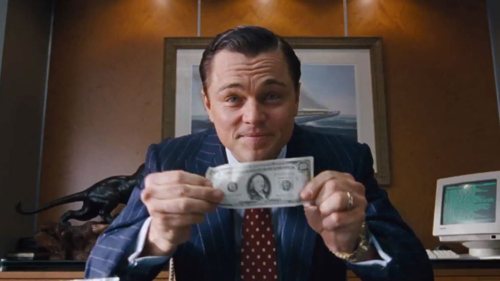 Leonardo diCaprio w filmie "Wilk z Wall Street".