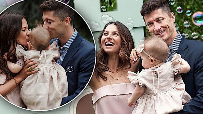 Klara Lewandwska sukienka