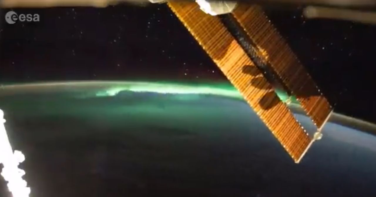 Astronauta zarejestrował oszałamiające wideo zorzy widzianej z kosmosu [WIDEO]