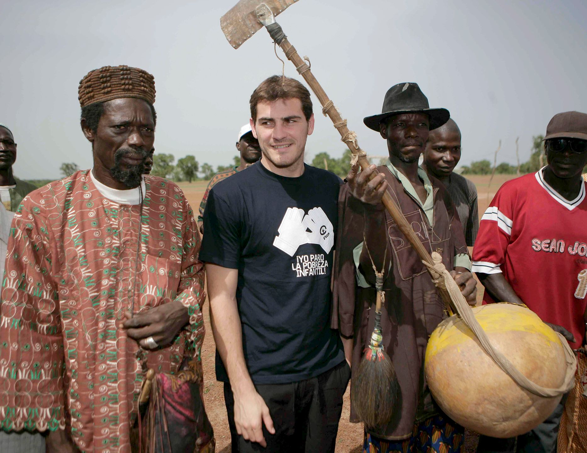 Iker Casillas to popularny hiszpański piłkarz
