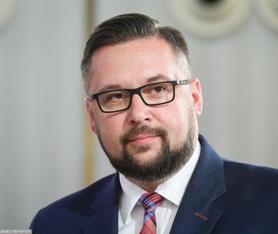 Poseł "spróbujcie utrzymać się za 9 tys. zł" tłumaczy się. Polityk miał coś innego na myśli...