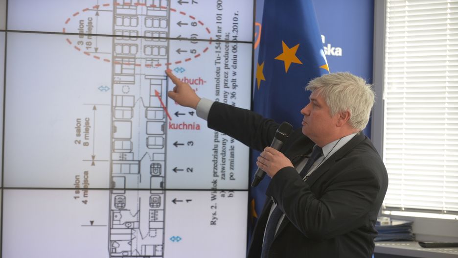 Maciej Lasek podczas poniedziałkowego spotkania zespołu PO ds. badania przypadków manipulowania przyczynami katastrofy smoleńskiej