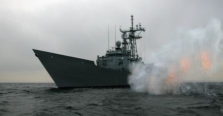 ORP Generał Kazimierz Pułaski rozpoczął misję w NATO. Trwają pierwsze manewry