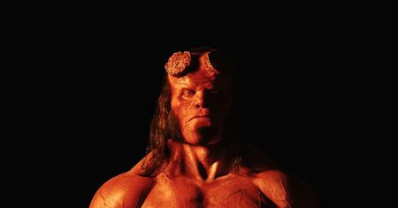 Oto nowy "Hellboy". David Harbour jest nie do poznania!
