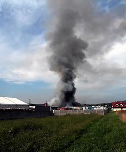 Kielce. Pożar w hali produkcyjnej znicze