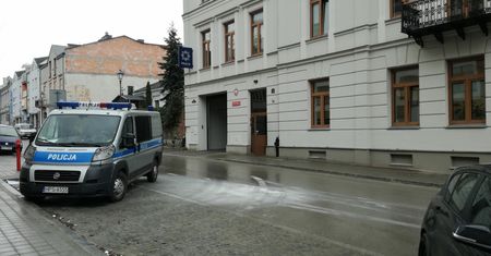 Tragedia w Kielcach. Samopodpalenie przed komisariatem