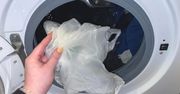 Razem z praniem włóż do pralki plastikową torbę. Oszczędzi Ci sporo pracy i wydatków na naprawy