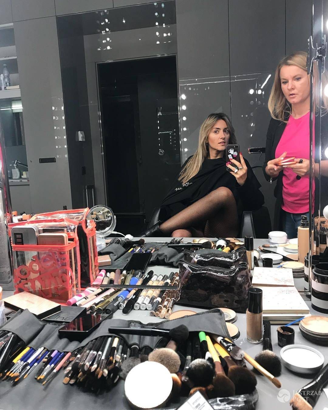Karolina Szostak pokazuje nogi