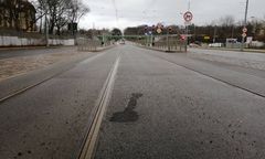 Najsłynniejsza łopata w Polsce. Dziura już załatana