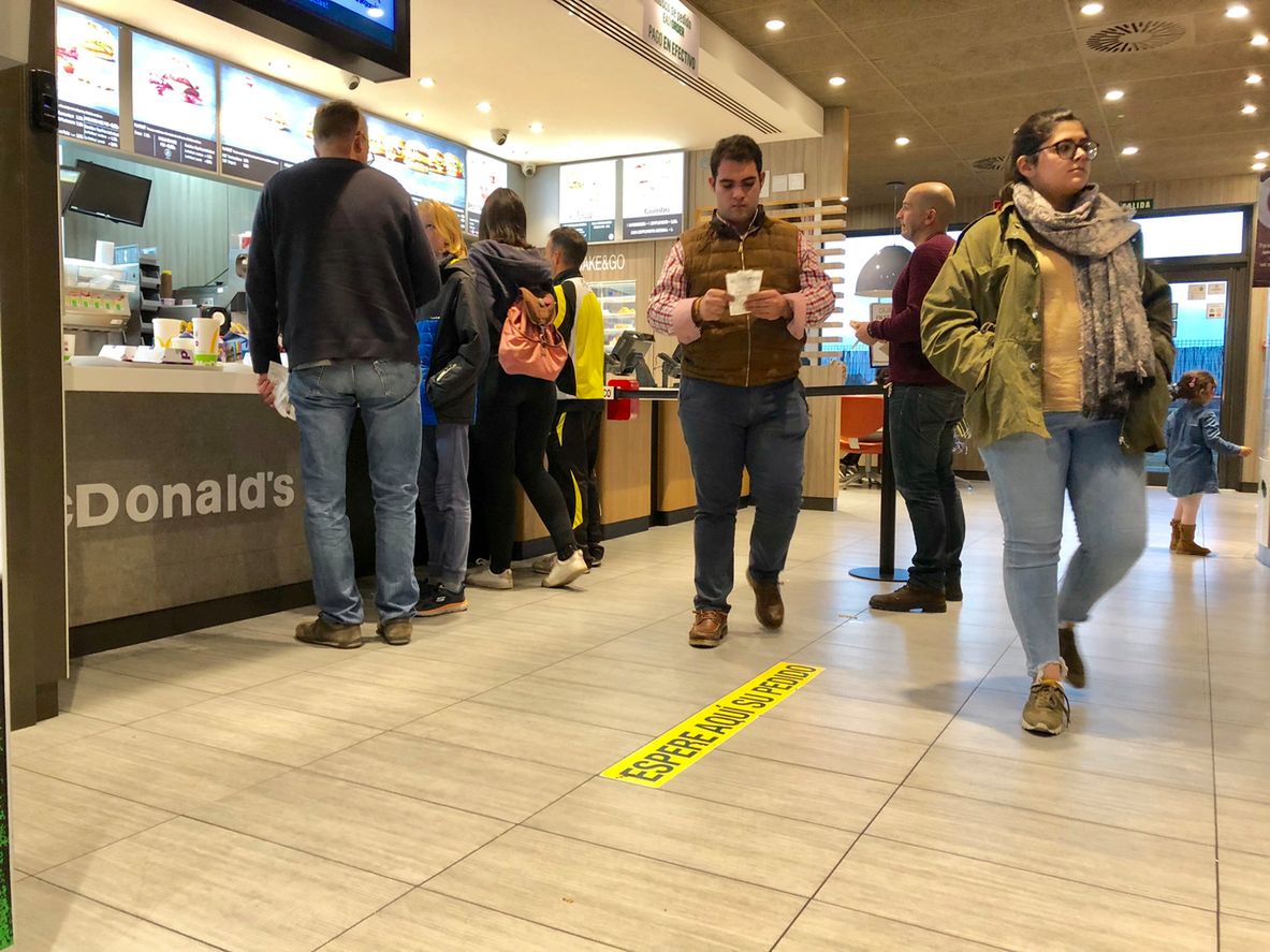 Dziecko znalazło zużytą prezerwatywę w McDonald's. Rodzice wściekli