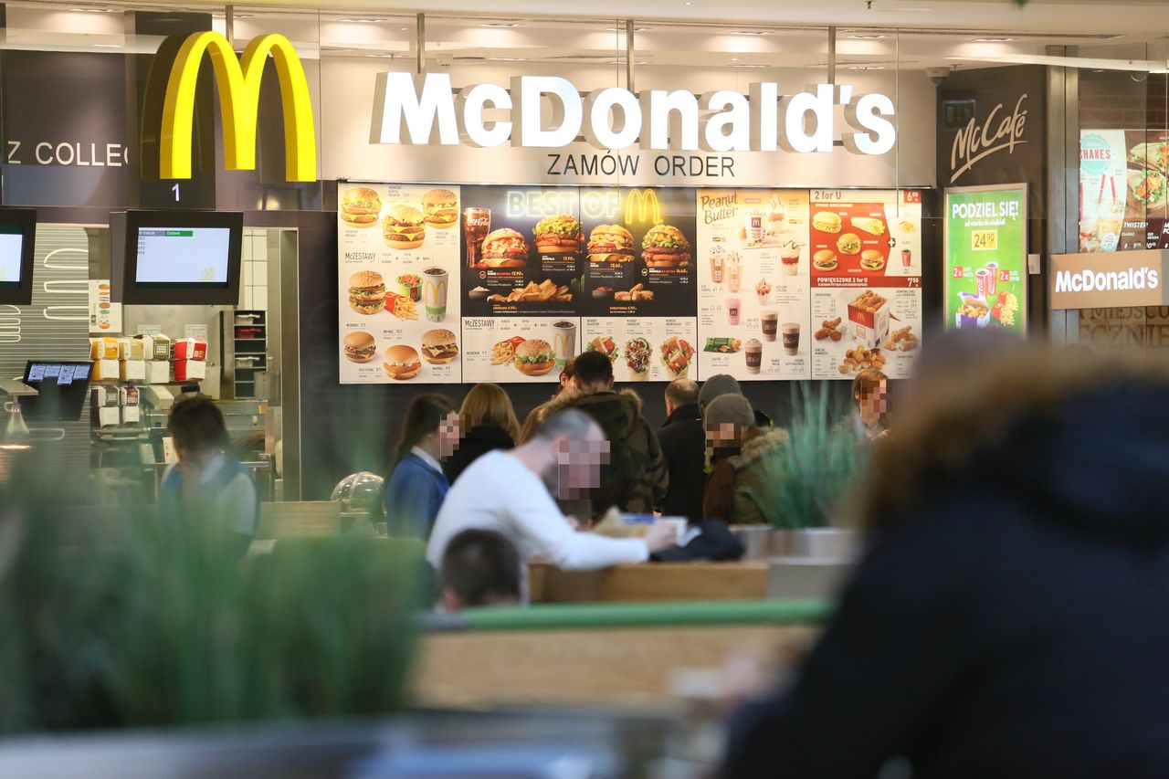 Koronawirus w Polsce. McDonald's zamknięty. Pracował w nim syn ciężko chorej kobiety