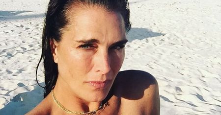 Perfekcyjna Brooke Shields. 51-letnia gwiazda "Błękitnej laguny" szaleje na Instagramie [FOTO]