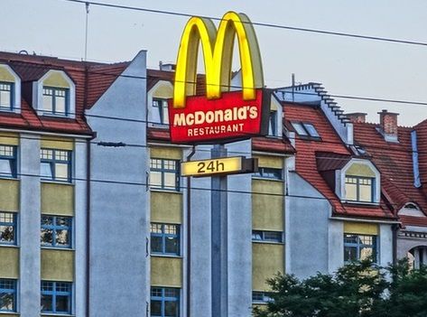 McDonald's rozwiązał problem wielu lokali. W banalny sposób